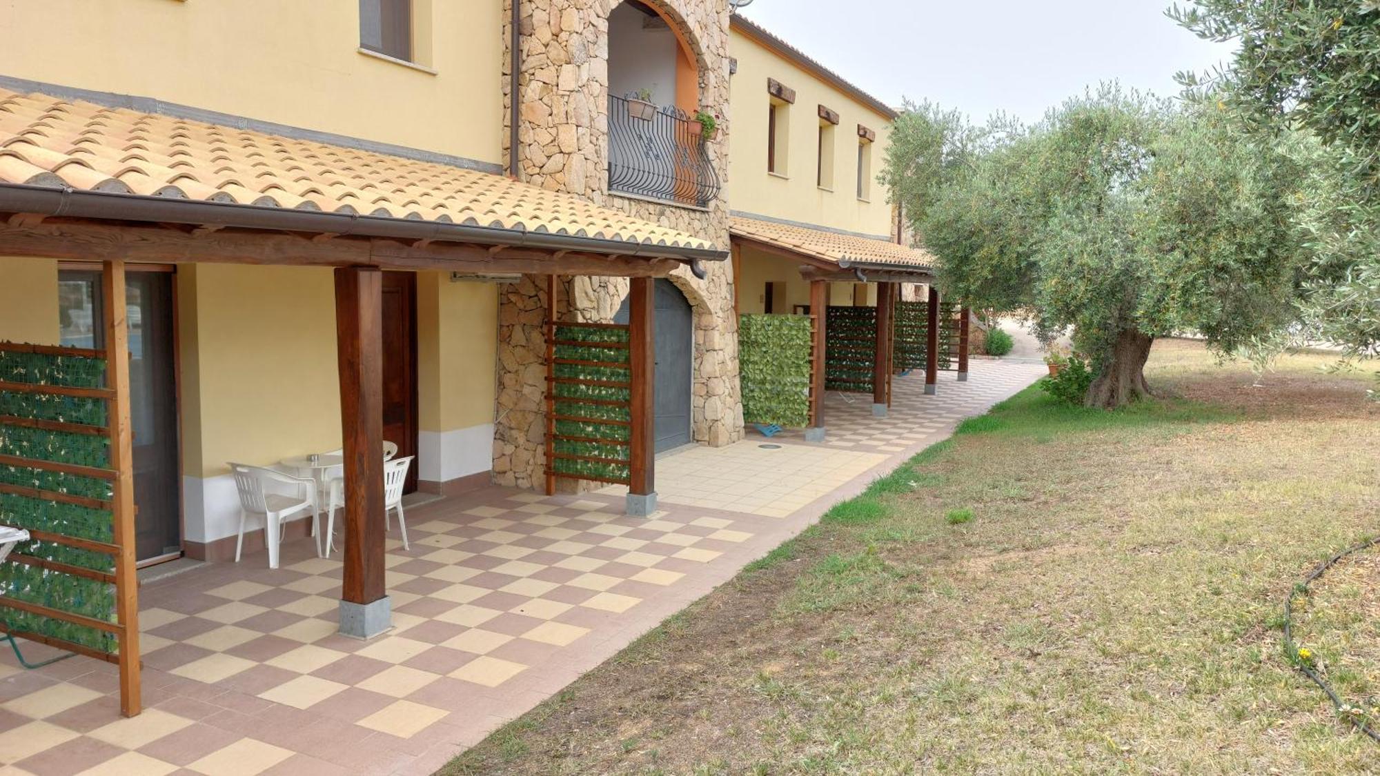 Hotel Cardedu Exterior photo
