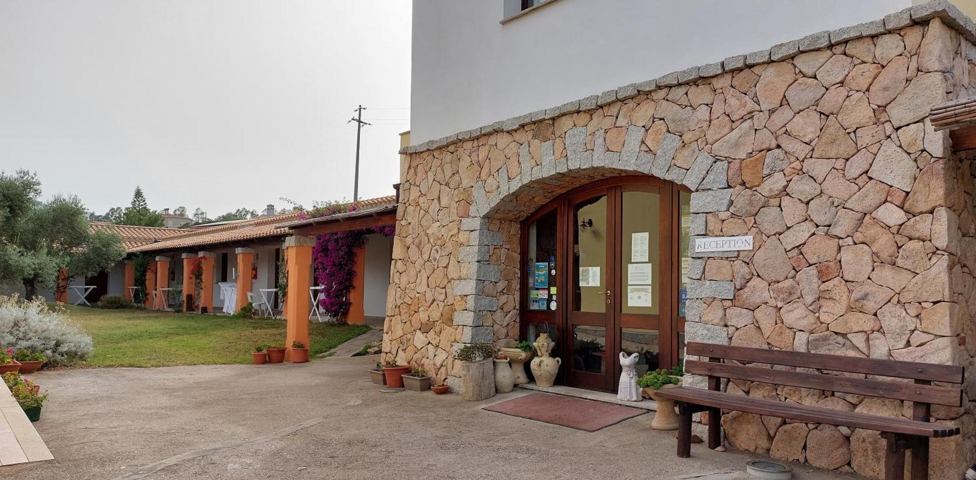 Hotel Cardedu Exterior photo